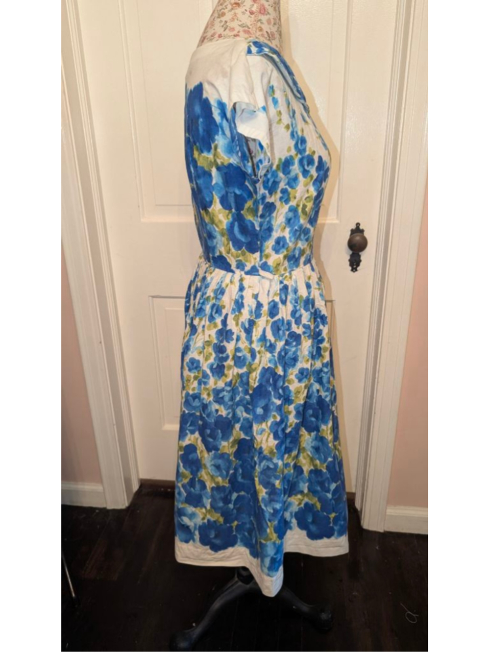 vintage 1950s Floral Cotton Dress - Picture 6 of 16